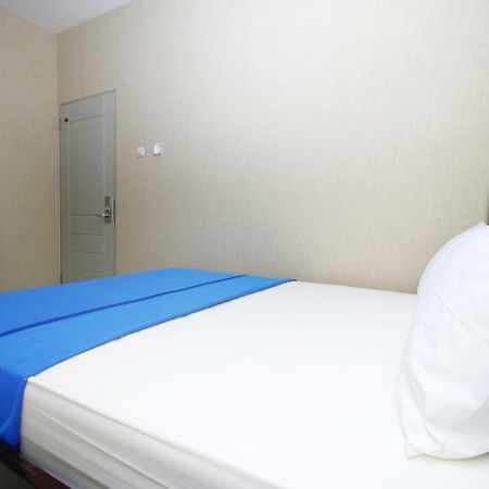 Auberge de jeunesse Kamar Keluarga Kampung Bali III à Jakarta Extérieur photo