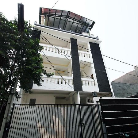 Auberge de jeunesse Kamar Keluarga Kampung Bali III à Jakarta Extérieur photo