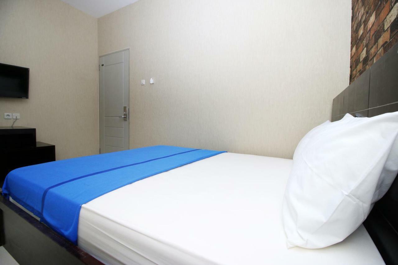 Auberge de jeunesse Kamar Keluarga Kampung Bali III à Jakarta Extérieur photo