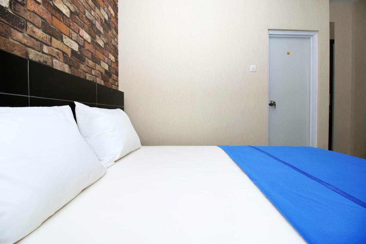 Auberge de jeunesse Kamar Keluarga Kampung Bali III à Jakarta Extérieur photo